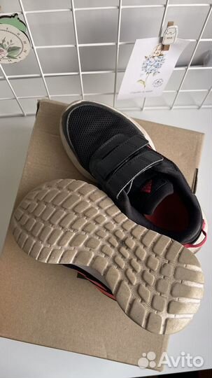 Кроссовки adidas