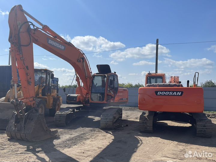 Гусеничный экскаватор DOOSAN DX225LCA, 2014