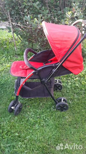 Прогулочная коляска детская складная