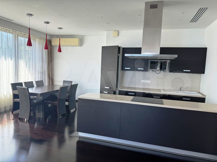 4-к. квартира, 205,5 м², 11/14 эт.