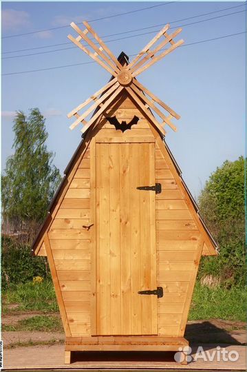 Уличный туалет деревянный TOP226