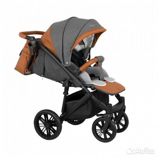 Коляска всесезонная