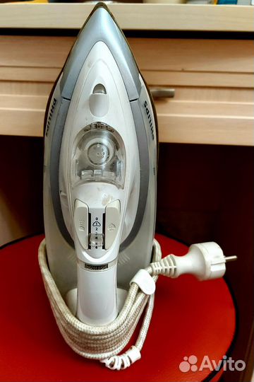 Паровой утюг Philips