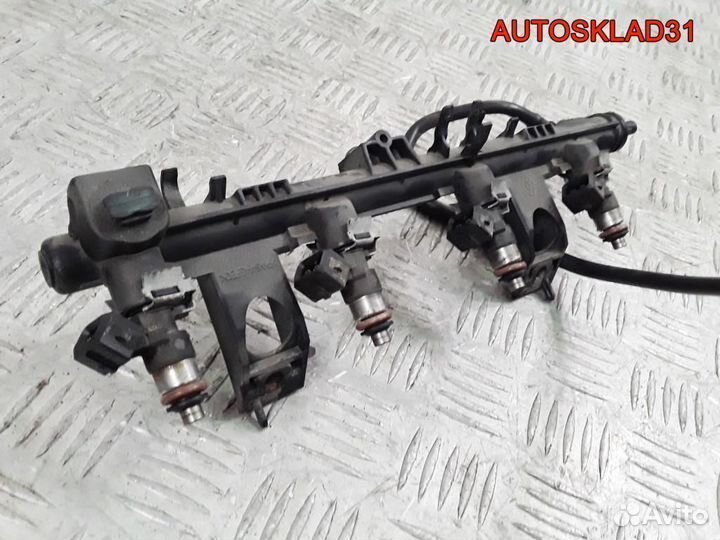 Форсунка инжекторная Renault Logan 8200292590