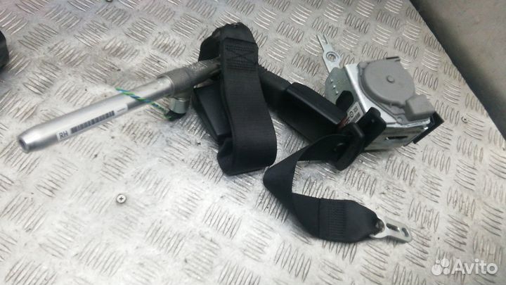 Ремень безопасности BMW 3 E90/E91/E92/E93 2006