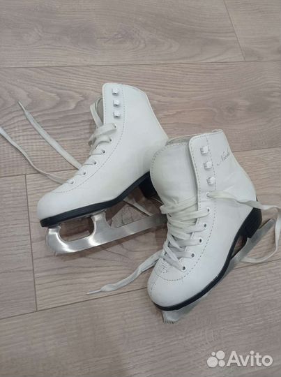 Коньки фигурные 33 размер
