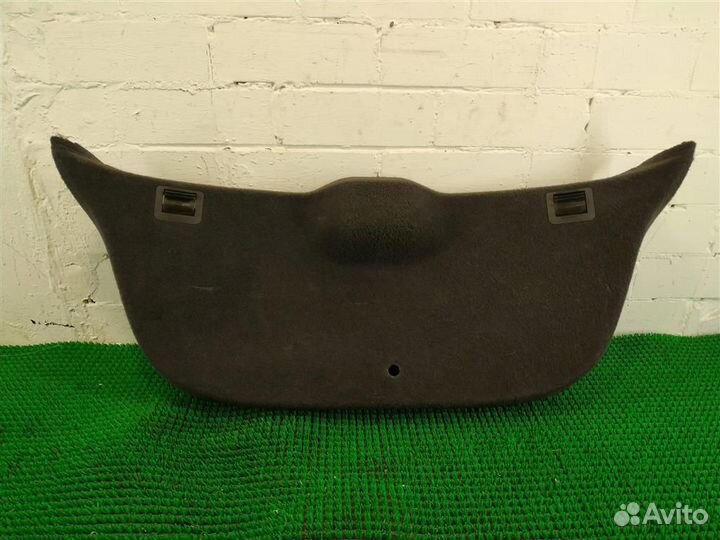 Обшивка крышки багажника Opel astra H 2009