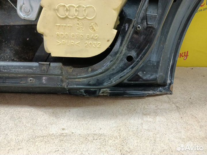 Дверь боковая задняя правая Audi A4 B5 седан