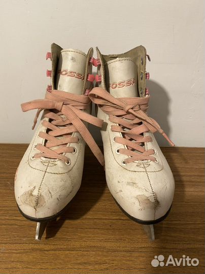 Коньки фигурные