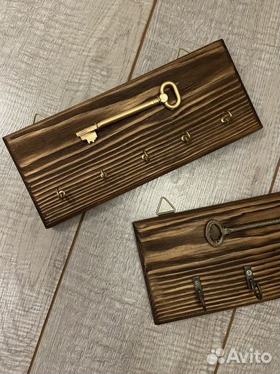 Ключница из дерева маленькая