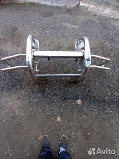 Б/у кенгурятник toyota hilux surf