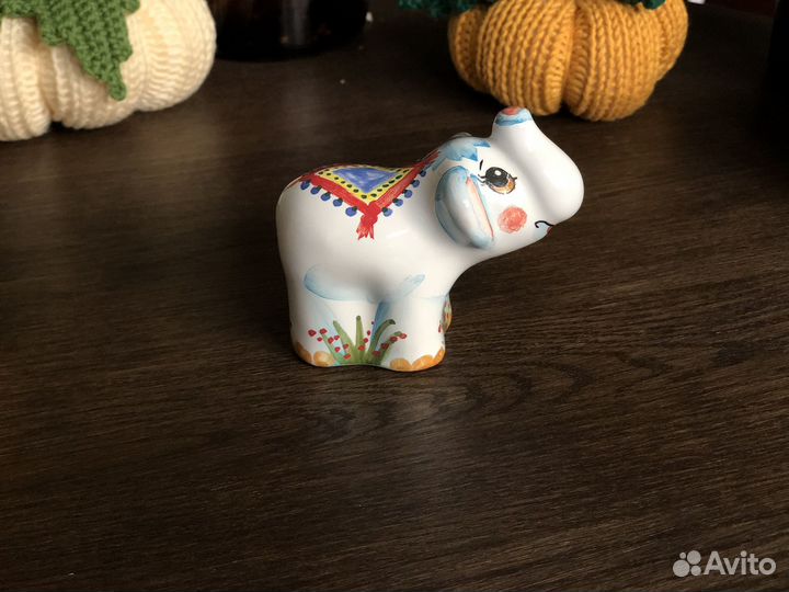 Статуэтка слон