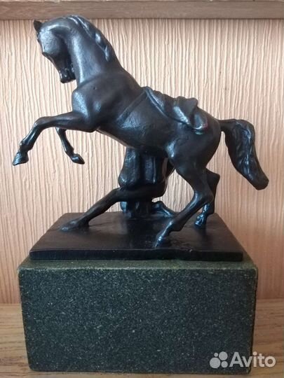 Статуэтки из металла скульптуры С-Пб