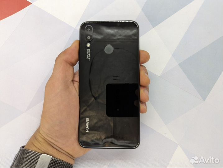 HUAWEI Nova 3i, 4/128 ГБ