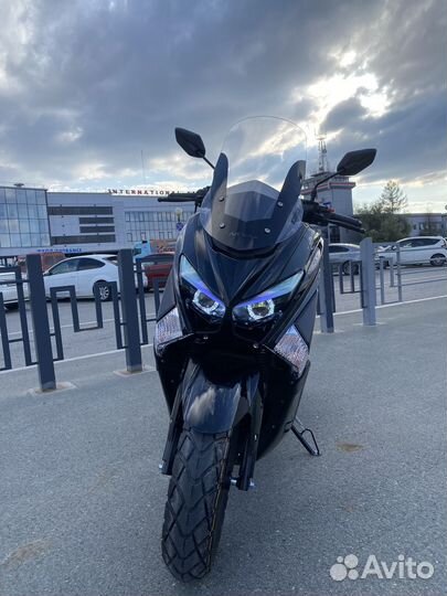 Скутер N-Max 50/150