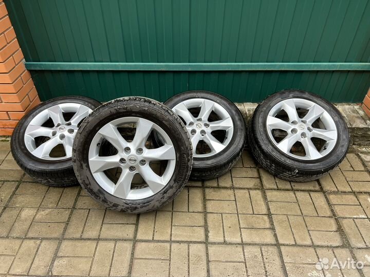 Летние ориг колеса 215 55 R17 на Nissan Juke