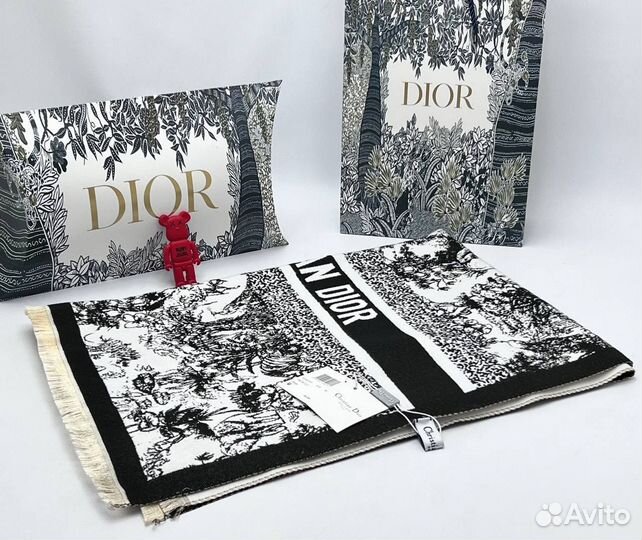 Шарф Dior из кашемира — неповторимый стиль и качество