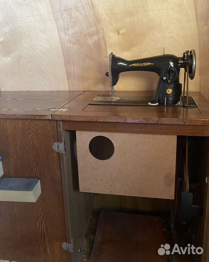 Ножная швейная машинка подольск