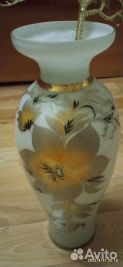 Ваза СССР молочное стекло роспись Е. Вихровой