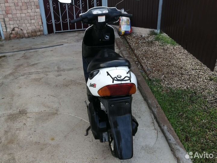 Продам скутер suzuki Lets 2