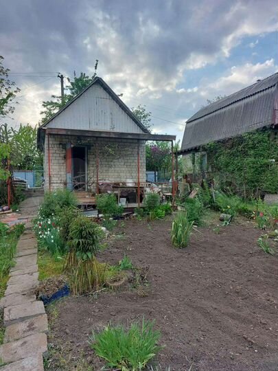 Дача 20 м² на участке 5,6 сот.