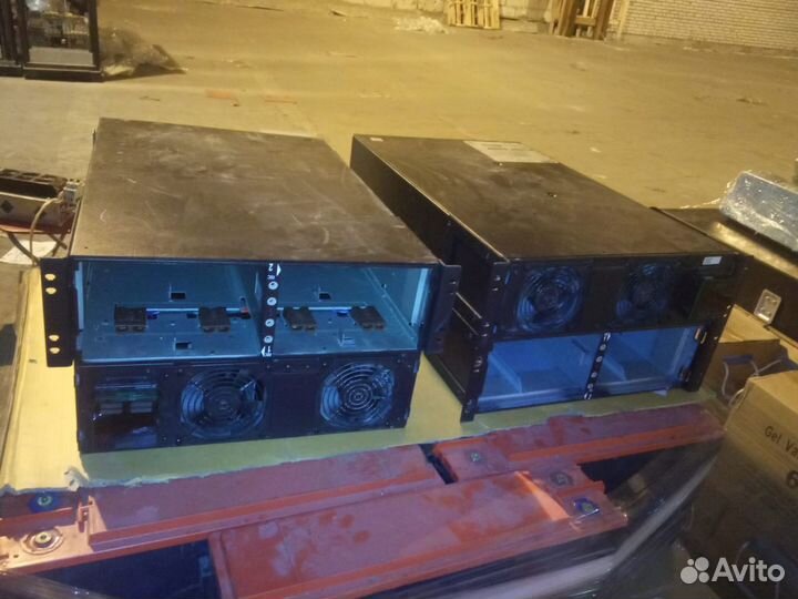 Ибп APC Smart-UPS SRT 8000VA RM 230 В SRT8krmxli