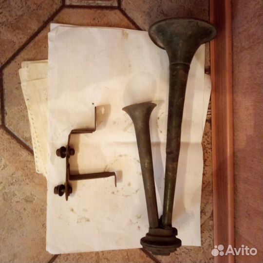 Ретро сигнал автомобильный