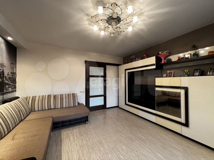 2-к. квартира, 62,9 м², 6/10 эт.