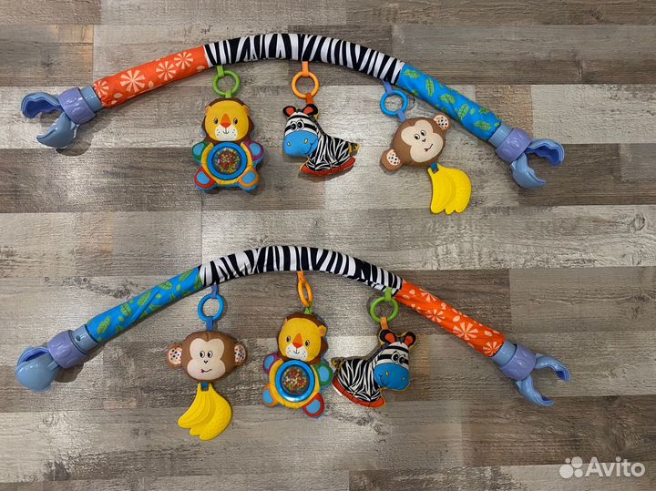 Дуга с игрушками