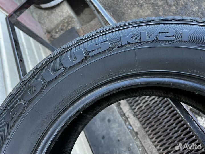 Kumho Solus KL21 235/65 R17 104T