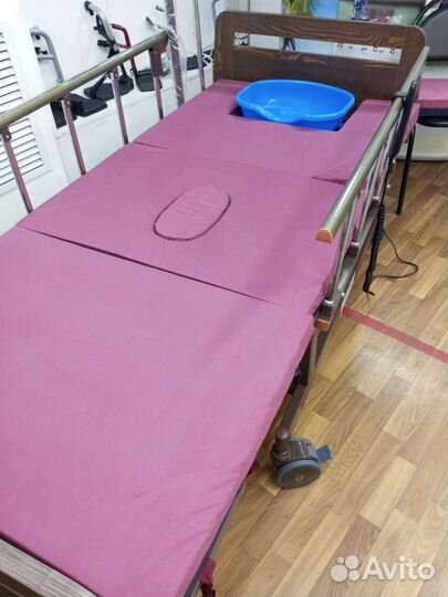 Медицинская кровать для лежачих больных
