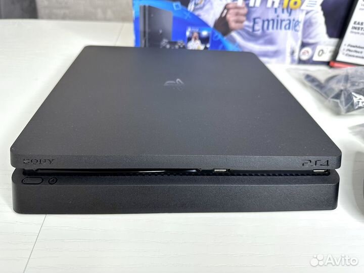 Sony playstation 4 PS4 slim 1tb