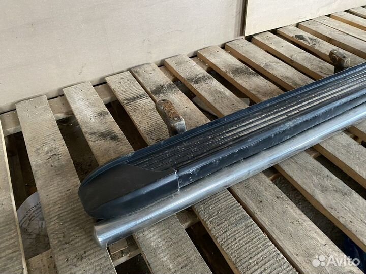 Порог левый Круизер 200(1 рест)