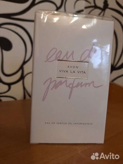 Парфюмерная вода Avon Viva la Vita для нее