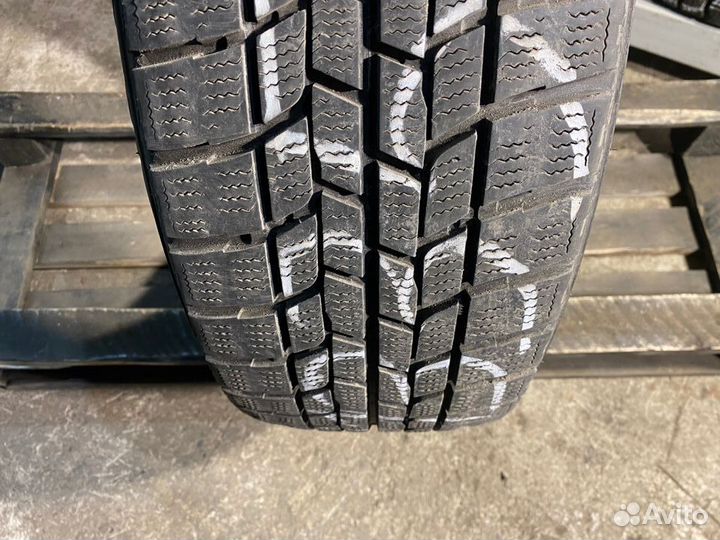 Goodyear Ice Navi 6 215/60 R17 96Q