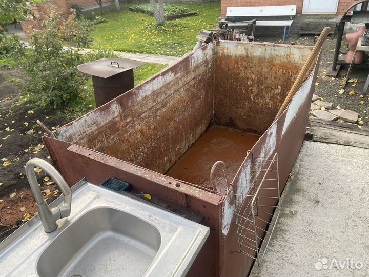 Бак для воды железный