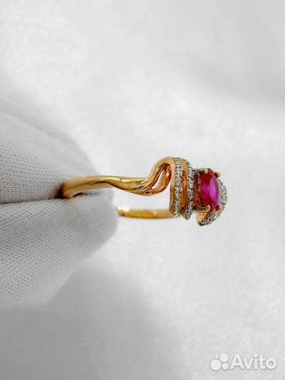 Новое золотое кольцо с рубином 585 проба 1.89 гр
