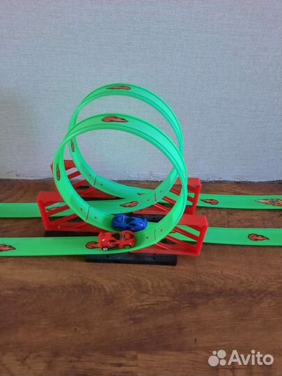 Детские машинки игрушки с треками