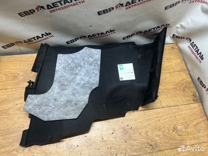 Обшивка багажника задняя левая Bmw 525Xi E60 седан