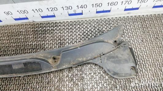 Накладка декоративная (жабо, дождевик) renault meg