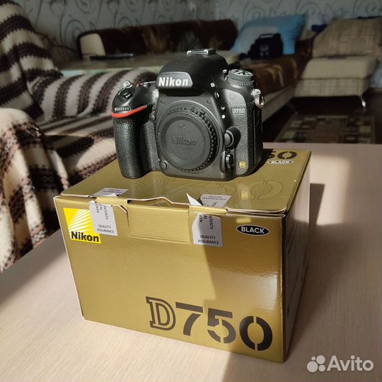 Зеркальный фотоаппарат nikon D750