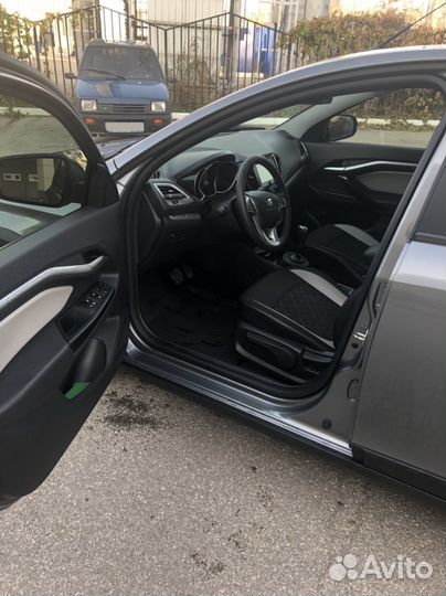 LADA Vesta Cross 1.8 AMT, 2018, 100 000 км