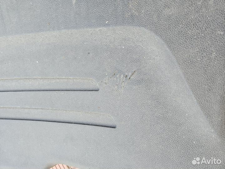 Обшивка крышки багажника Hyundai Santa Fe 3 DM