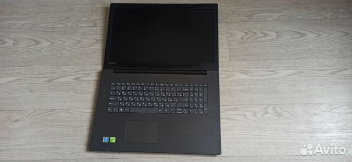 Ноутбук lenovo