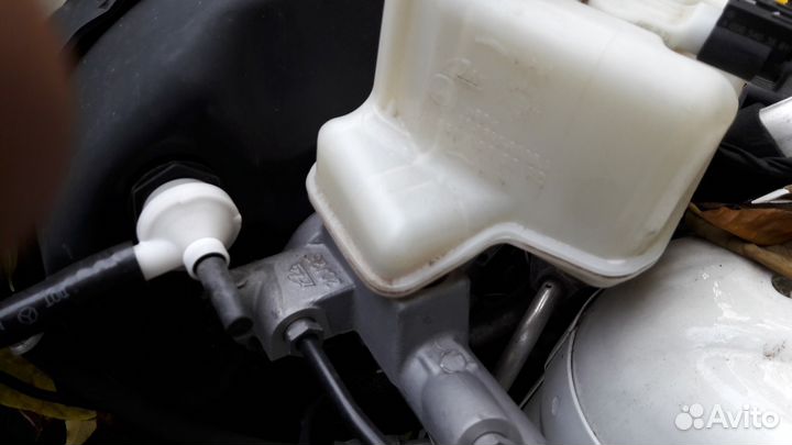 Вакуум Mercedes C C180 W204 E W207 274 A2044303630