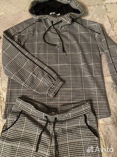 Спортивный костюм