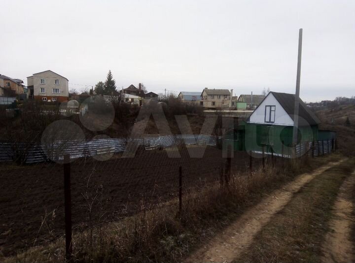 Дача 20 м² на участке 6 сот.