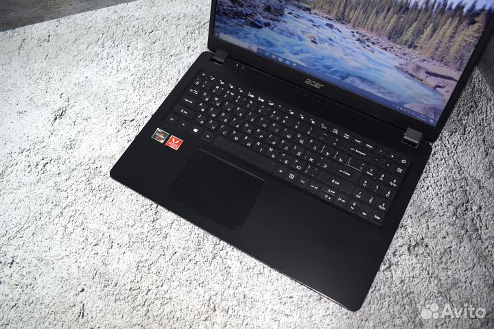 Ноутбук acer на Ryzen 3 3200U/ Vega 3/ Full HD