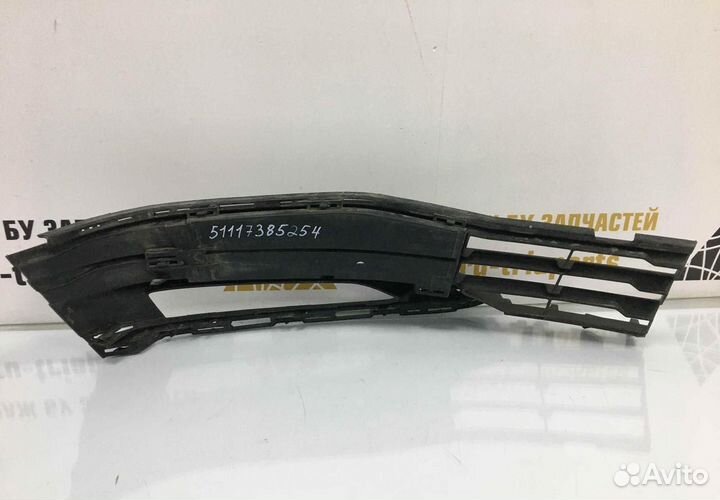 Решетка переднего бампера правая BMW 5 G30 OEM 51117385262