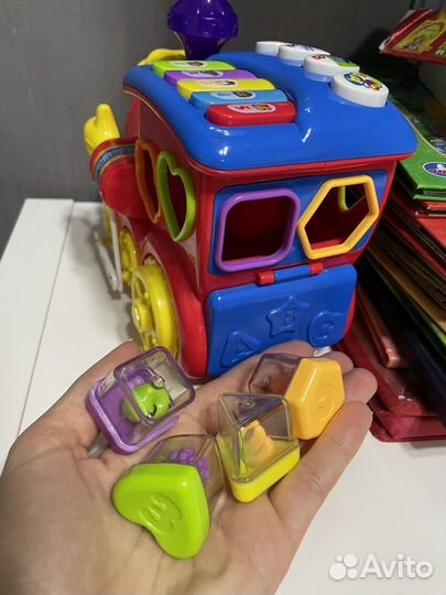 Музыкальный паровозик игрушка
